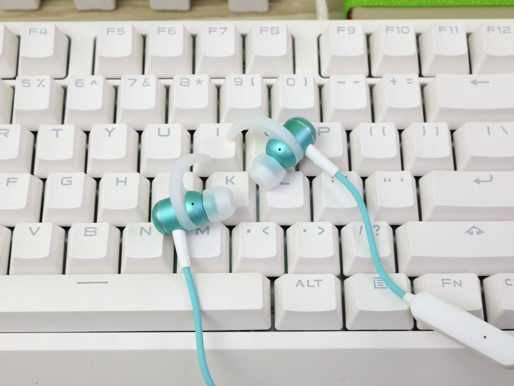 地铁通勤族的音乐救星？聊聊我背包里那副酷狗M1耳机