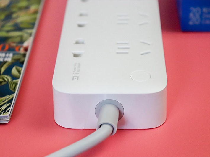 排插整理秘籍：告别杂乱，打造安全又顺眼的家居电系