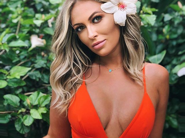 冰球传奇之女宝琳娜·葛瑞兹基的时尚绽放