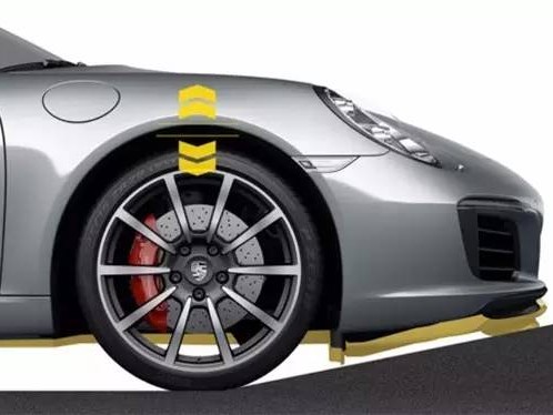 那一日的浓烟与漫长的伤痕：当和平被巨响撕裂