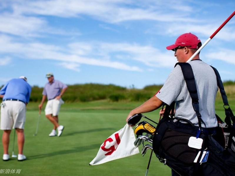 为高尔夫爱好者打造专属圣诞惊喜