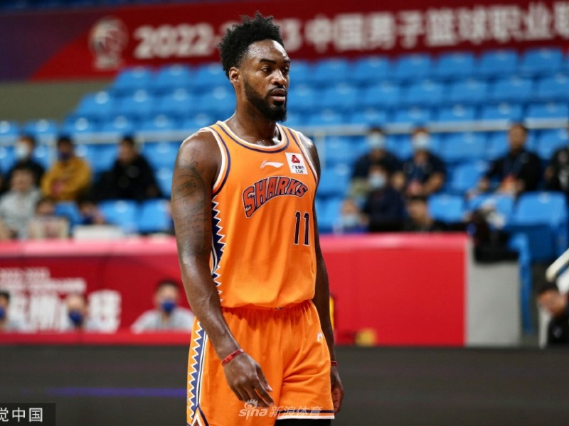 季前赛烽烟起：上海久事力克福建浔兴，外援双雄闪耀杭州赛场