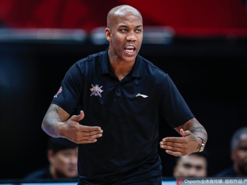 京城铁军破茧获首胜 同曦青年军吞三连败苦果