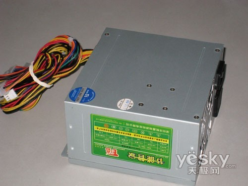 电脑电源功率不足？别让“供电焦虑”毁了你的爱机！