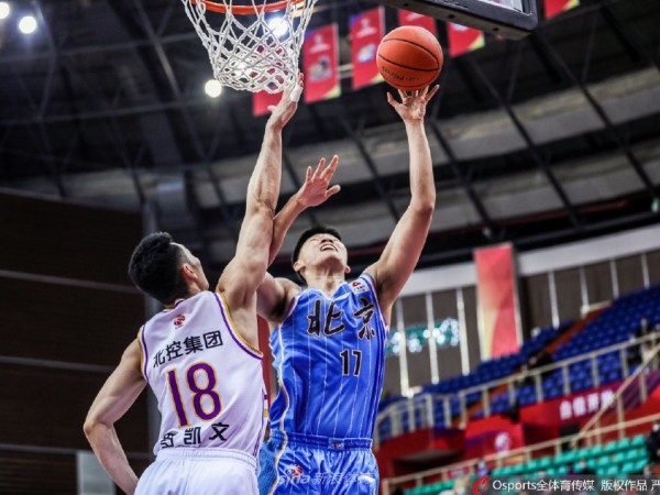 京城德比火拼至极，首钢悍将范子铭内线翻江倒海，北控孤胆英雄高登空砍华丽数据