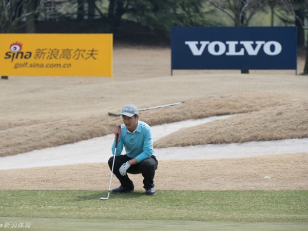 果岭争锋：吴伟军夺冠之路与沃尔沃中国公开赛资格赛纪实