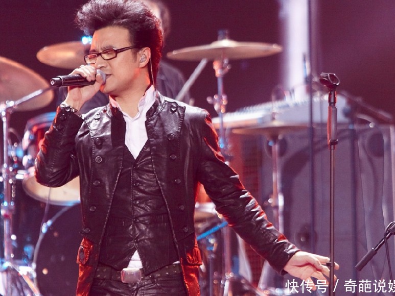 汪峰这人到底咋样？扒开头条与皮裤，瞅瞅“摇滚半壁”的真实人品底色