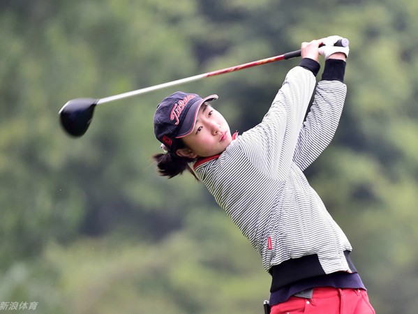 两岸群芳竞高球 巾帼挥杆耀东方