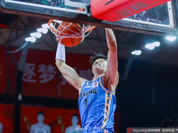 北京首钢客场大胜吉林九台农商银行，总分二比零强势挺进八强