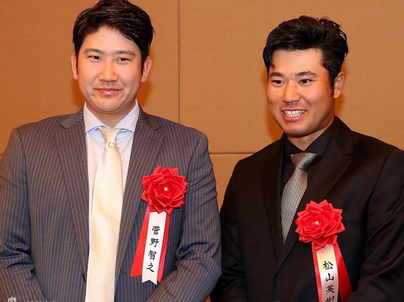 松山英树与菅野智之共同出席体育颁奖礼，高尔夫王者立下最多胜誓言