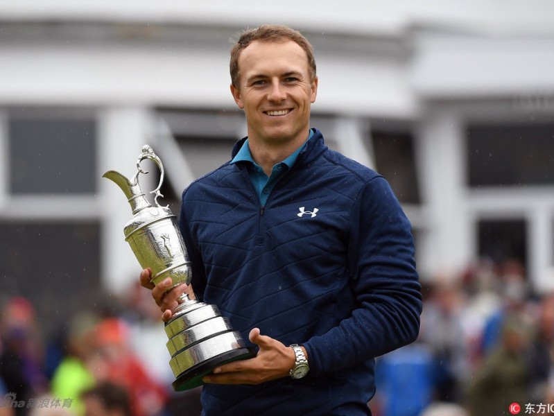 斯皮思问鼎英国公开赛第三冠 小飞侠亲吻葡萄酒壶书写历史
