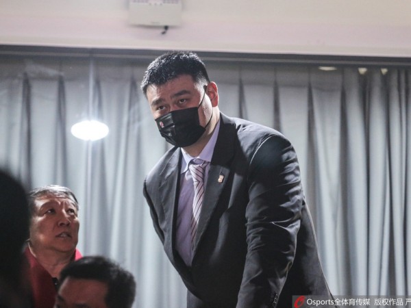 传承之夜：姚明易建联胡卫东领衔群星，共鉴CBA全明星廿五载荣光