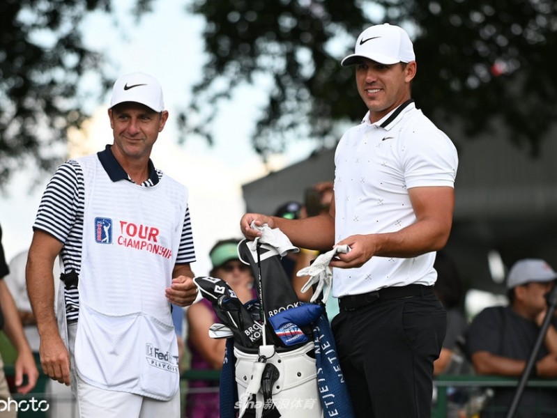 巡回锦标赛激战东湖 科普卡一杆领先群雄逐鹿千万大奖